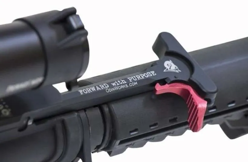 ODIN Works Extended Latch Charging Handle - msrp-$45.00 beste AR-15 ladehåndtak